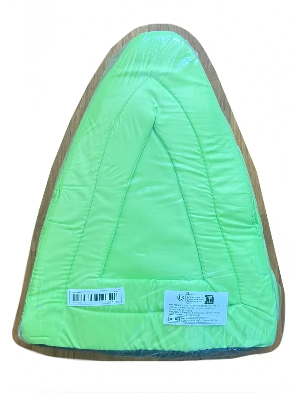 Green Cozy Cat Tent Bed